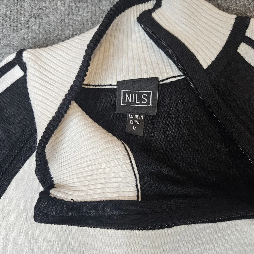 Nils Women's Ski Sweater SKI Graphic Zip Mock Neck Black White Colorblock